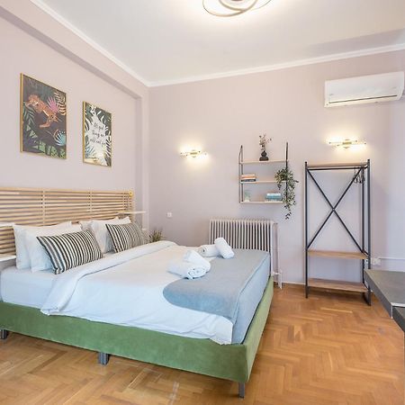 Studio Under Acropolis Rock Атина Екстериор снимка
