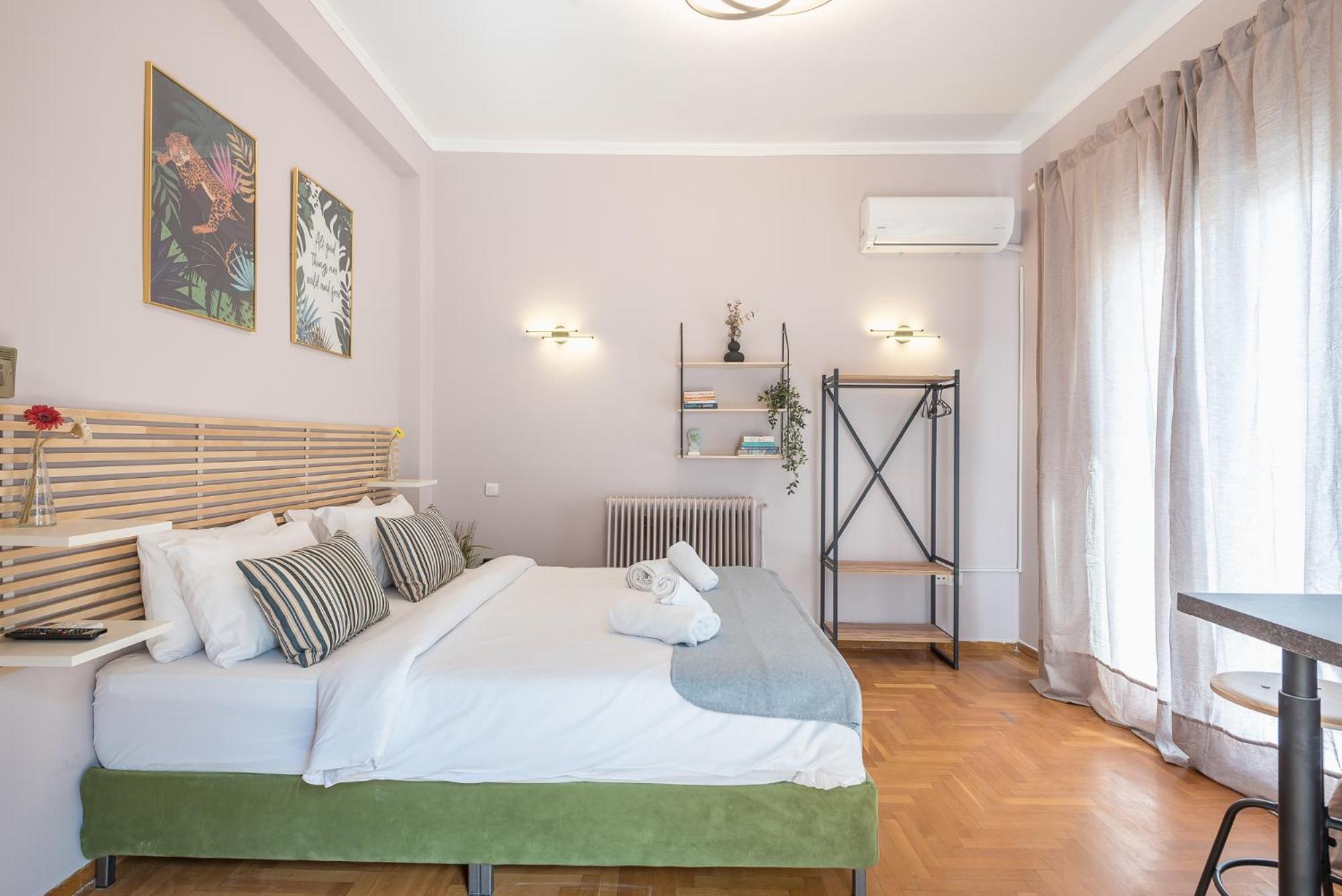 Studio Under Acropolis Rock Атина Екстериор снимка