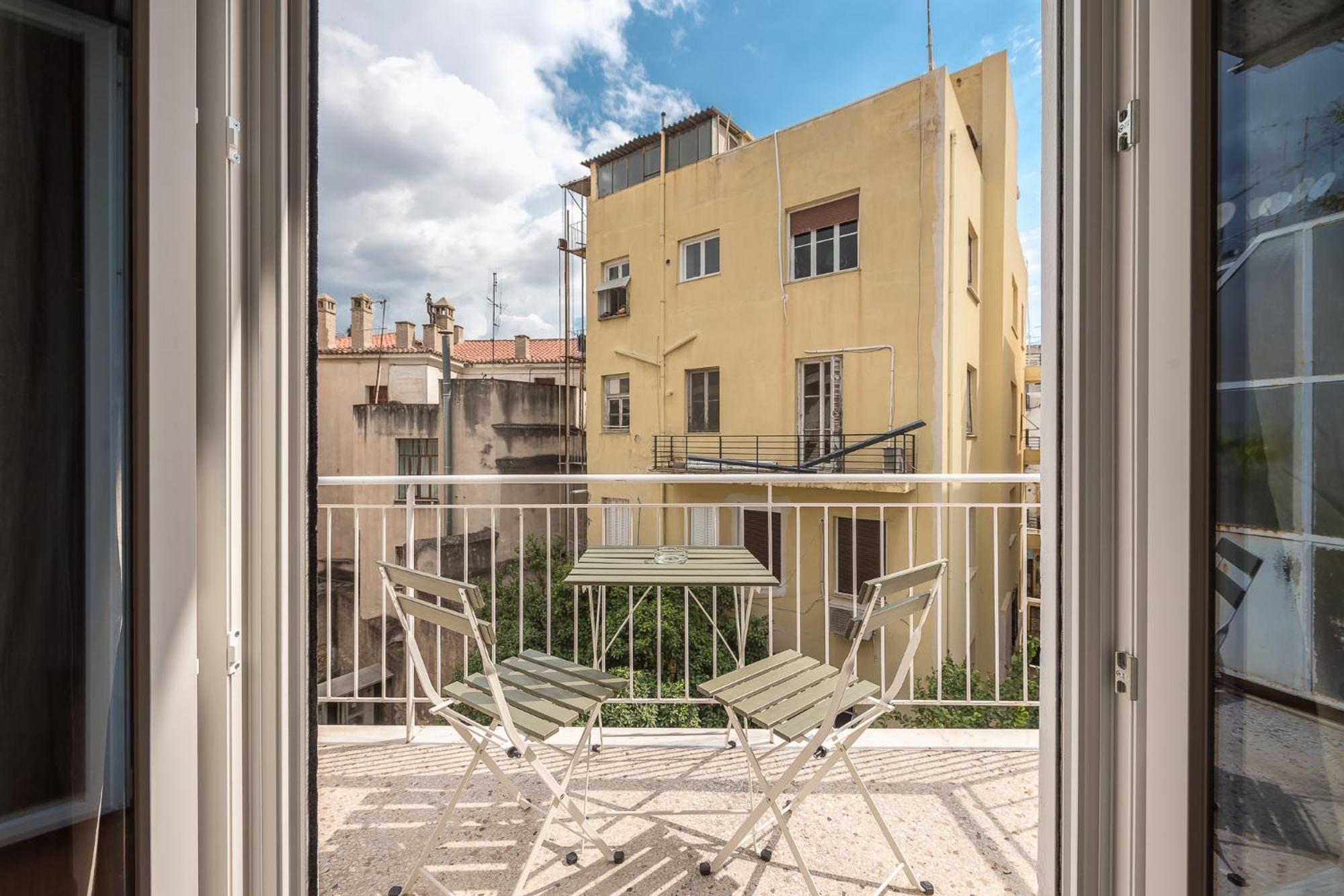 Studio Under Acropolis Rock Атина Екстериор снимка