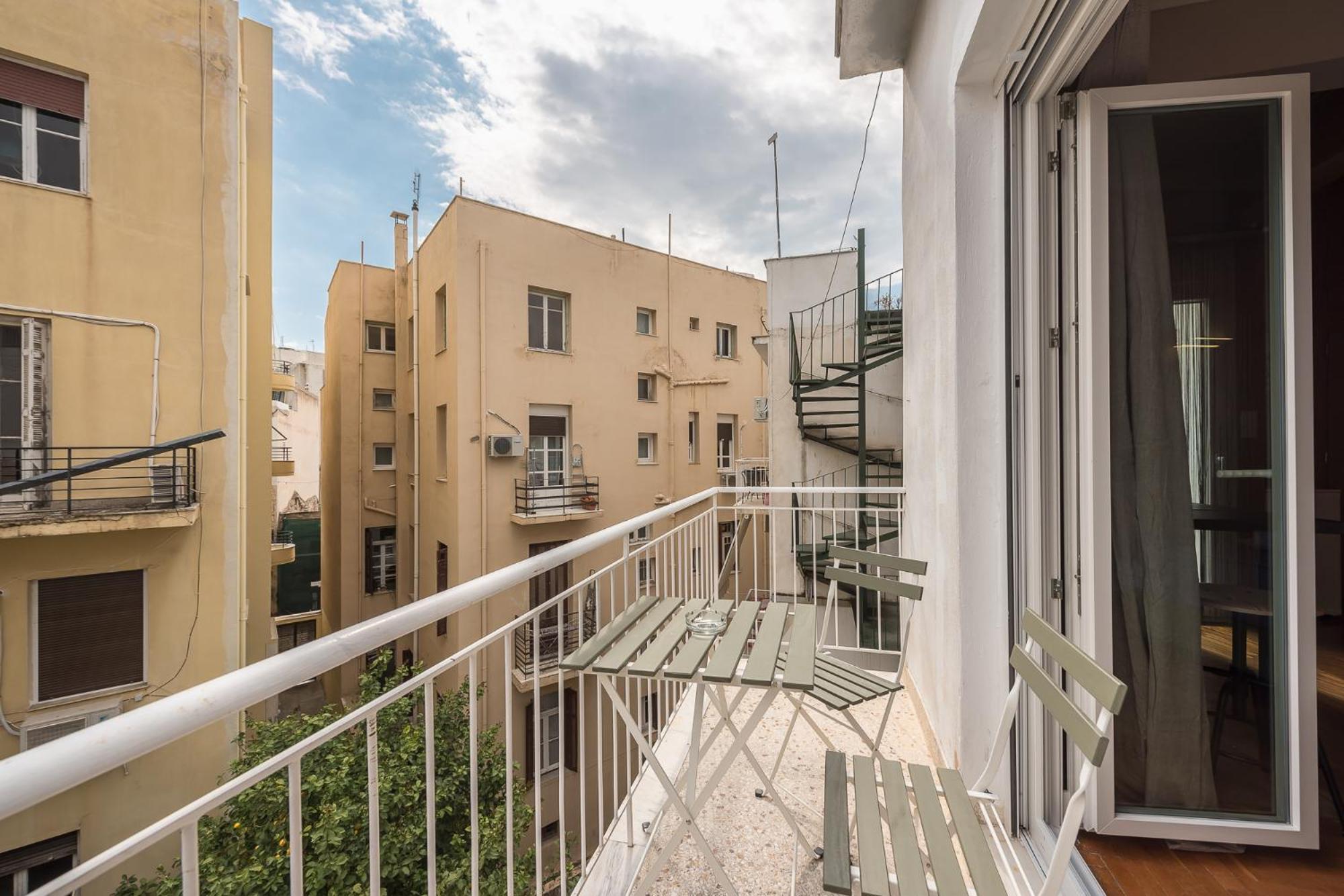 Studio Under Acropolis Rock Атина Екстериор снимка